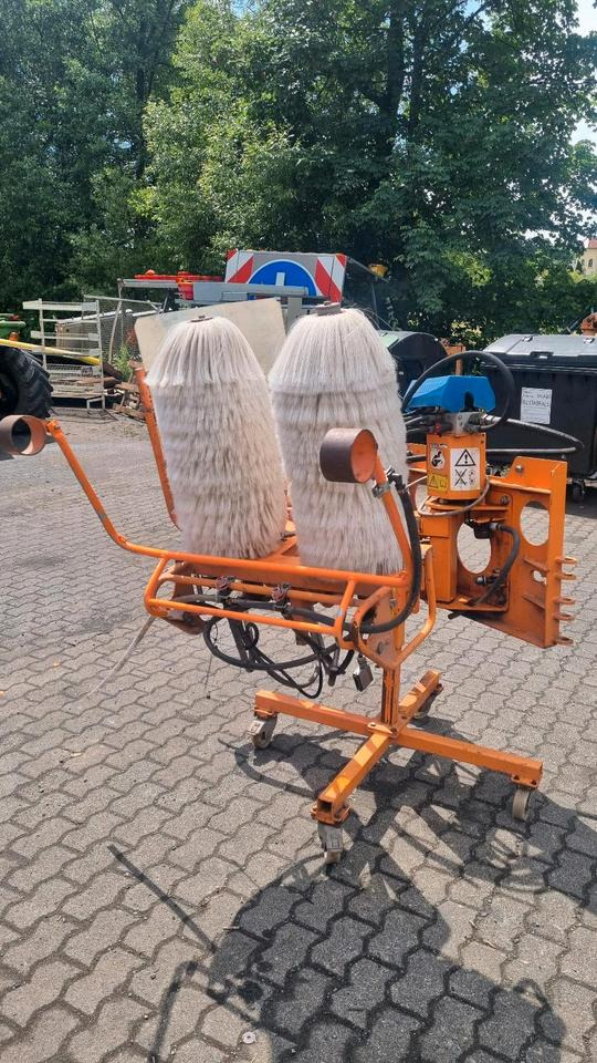 Schmidt RPS-H Leitpfostenwaschgerät Mulag Leitblankenwaschgerät für Unimog 405 u300 400 500 423 318 430 427 527 - Zametač: obrázok 3 Schmidt RPS-H Leitpfostenwaschgerät Mulag Leitblankenwaschgerät für Unimog 405 u300 400 500 423 318 430 427 527 - Zametač: obrázok 3