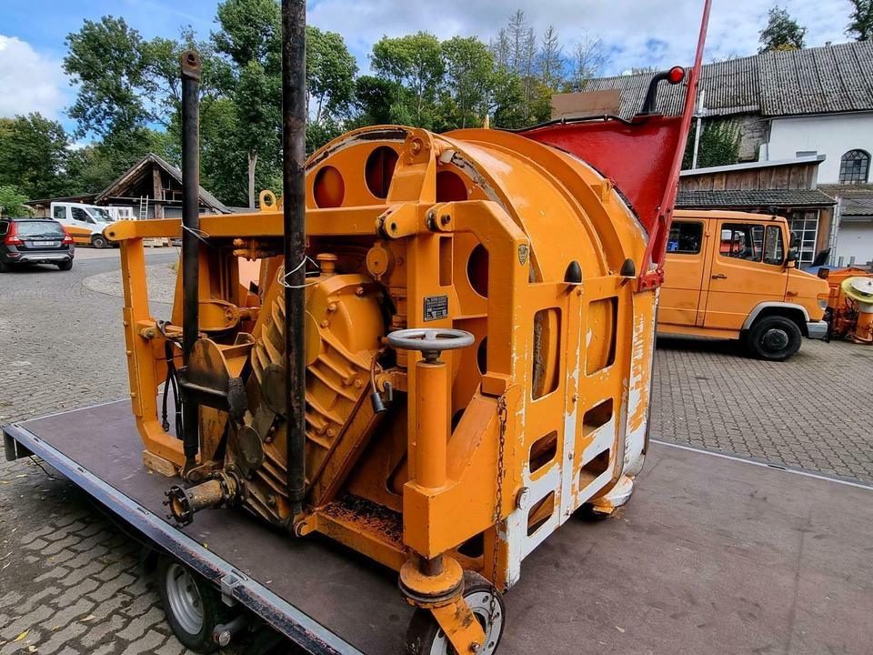 Schmidt Schneefräse Schneeschleuder für Unimog Traktor Beilhack - Snehová fréza: obrázok 4 Schmidt Schneefräse Schneeschleuder für Unimog Traktor Beilhack - Snehová fréza: obrázok 4
