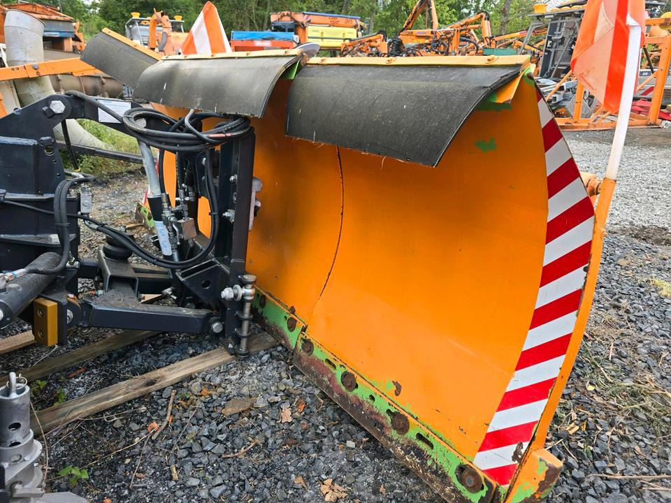 Schneepflug Kahlbacher 3m. Schneeschild Schneeschieber Schmidt Epoke passend für Unimog 424 427 405 U 300 400 500 318 323 423 218 430 429 530 527 535 Mercedes-Benz Winterdienst - Radlica na sneh: obrázok 5 Schneepflug Kahlbacher 3m. Schneeschild Schneeschieber Schmidt Epoke passend für Unimog 424 427 405 U 300 400 500 318 323 423 218 430 429 530 527 535 Mercedes-Benz Winterdienst - Radlica na sneh: obrázok 5