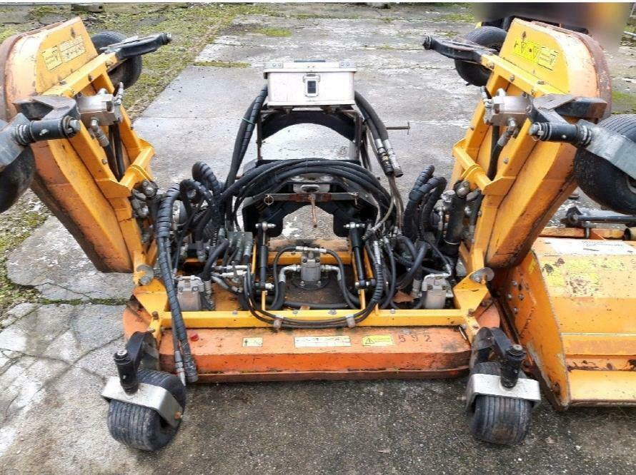 Stensballe Mähdeck 340cm Sichelmähwerk für Reformtrac Metrac Böschungsmulcher Sichelmähdeck terratrac Metrac Reform Hangmäher - Záhradná kosačka: obrázok 1 Stensballe Mähdeck 340cm Sichelmähwerk für Reformtrac Metrac Böschungsmulcher Sichelmähdeck terratrac Metrac Reform Hangmäher - Záhradná kosačka: obrázok 1