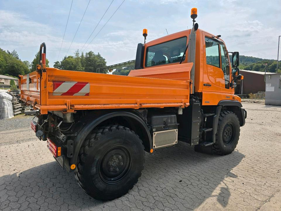 Unimog 405/10 U300 Bluetec 4 Automatik EAS Mercedes-Benz U 300 UGE UGN mit Kipperpritsche - Vozidlo na odpratávanie snehu: obrázok 5 Unimog 405/10 U300 Bluetec 4 Automatik EAS Mercedes-Benz U 300 UGE UGN mit Kipperpritsche - Vozidlo na odpratávanie snehu: obrázok 5
