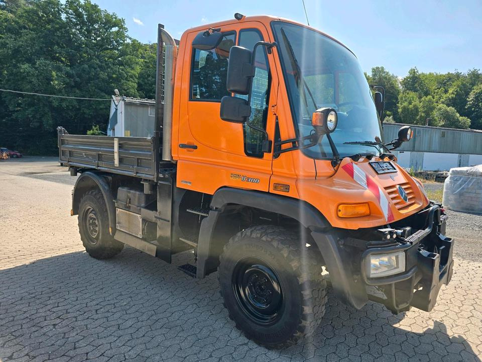 Unimog 405/10 U300 Bluetec 5 Mercedes-Benz U 300 290 400 500 UGE UGN Jotha Absetzkipper Absetzer - Vozidlo na odpratávanie snehu: obrázok 2 Unimog 405/10 U300 Bluetec 5 Mercedes-Benz U 300 290 400 500 UGE UGN Jotha Absetzkipper Absetzer - Vozidlo na odpratávanie snehu: obrázok 2