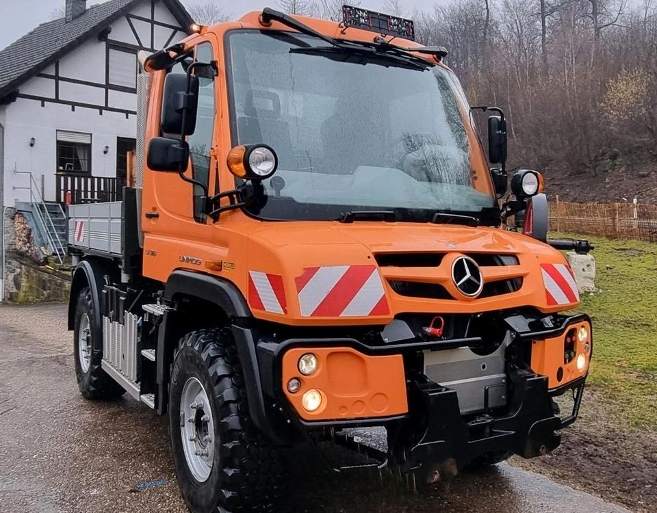 Unimog 405 U318 EAS 640-Betriebsstunden Mercedes-Benz 318 323 327 Automatik Euro6 - Valníkový/ Plošinový nákladný automobil, Komunálne/ Špeciálne stroje: obrázok 1 Unimog 405 U318 EAS 640-Betriebsstunden Mercedes-Benz 318 323 327 Automatik Euro6 - Valníkový/ Plošinový nákladný automobil, Komunálne/ Špeciálne stroje: obrázok 1