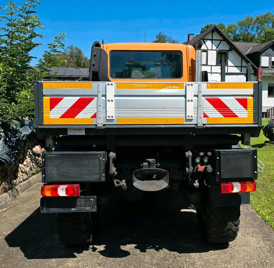 Unimog 405 U423 Mercedes-Benz U 423 Variopilot Easy-Drive Hydrostat 427 430 727 429 Dücker - Valníkový/ Plošinový nákladný automobil, Komunálne/ Špeciálne stroje: obrázok 4 Unimog 405 U423 Mercedes-Benz U 423 Variopilot Easy-Drive Hydrostat 427 430 727 429 Dücker - Valníkový/ Plošinový nákladný automobil, Komunálne/ Špeciálne stroje: obrázok 4