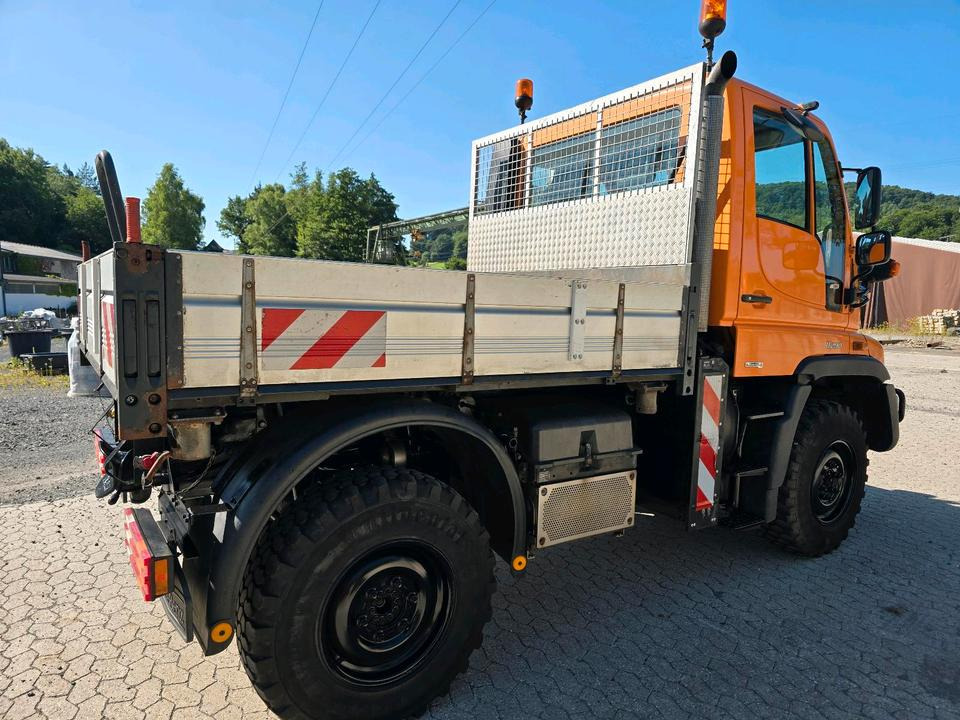 Unimog U290 405/10 UGN UGE Mercedes-Benz U 290 300 400 500 405/12 Kipper Pritsche - Vozidlo na odpratávanie snehu: obrázok 4 Unimog U290 405/10 UGN UGE Mercedes-Benz U 290 300 400 500 405/12 Kipper Pritsche - Vozidlo na odpratávanie snehu: obrázok 4