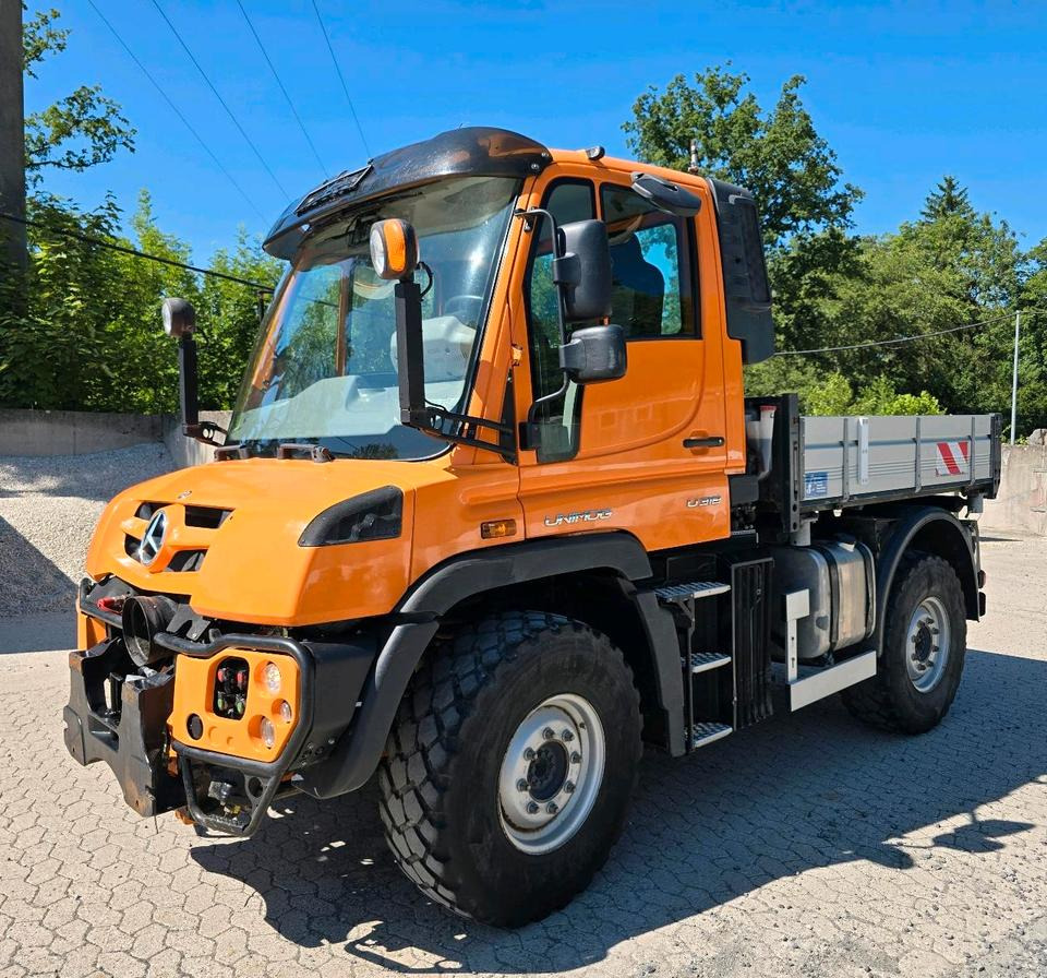 Unimog U318 NKS-F-UGE-42 Mercedes-Benz 405/10 405/12 UGE Mercedes-Benz U 318 323 327 423 427 429 430 EasyDrive Variopilot - Vozidlo na odpratávanie snehu: obrázok 1 Unimog U318 NKS-F-UGE-42 Mercedes-Benz 405/10 405/12 UGE Mercedes-Benz U 318 323 327 423 427 429 430 EasyDrive Variopilot - Vozidlo na odpratávanie snehu: obrázok 1