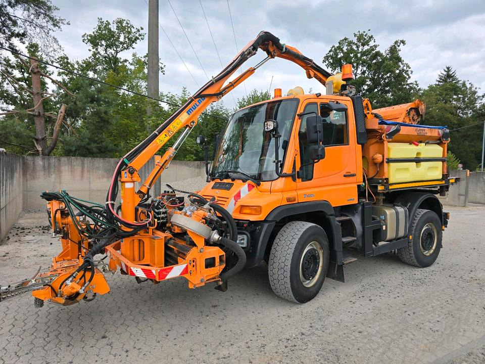 Unimog U400 2013 405/10 405/12 NKS-Z-UGN-43K Bluetec 5 Mercedes-Benz UGE UGN Mulag MKM700 Mähausleger Böschungsmäher Böschungsmulcher Küpper-Weisser IMS Salzstreuer - Vozidlo na odpratávanie snehu: obrázok 1 Unimog U400 2013 405/10 405/12 NKS-Z-UGN-43K Bluetec 5 Mercedes-Benz UGE UGN Mulag MKM700 Mähausleger Böschungsmäher Böschungsmulcher Küpper-Weisser IMS Salzstreuer - Vozidlo na odpratávanie snehu: obrázok 1