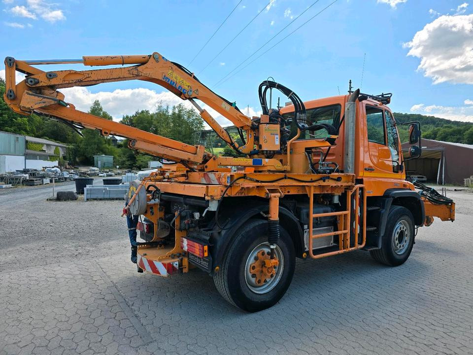 Unimog U400 405/12 6-Zylinder mit Mulag Böschungsmäher Böschungsmulcher Frontmäher Randstreifenmäher Mercedes-Benz U 400 300 500 - Vozidlo na odpratávanie snehu: obrázok 3 Unimog U400 405/12 6-Zylinder mit Mulag Böschungsmäher Böschungsmulcher Frontmäher Randstreifenmäher Mercedes-Benz U 400 300 500 - Vozidlo na odpratávanie snehu: obrázok 3