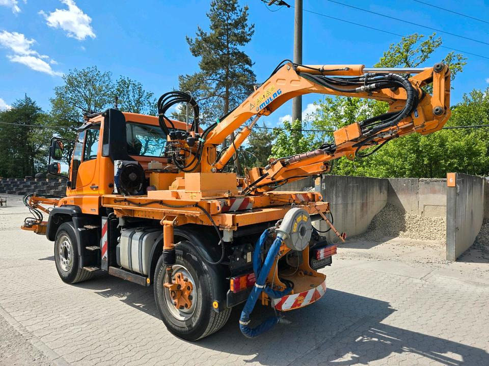 Unimog U400 405/12 6-Zylinder mit Mulag Böschungsmäher Böschungsmulcher Frontmäher Randstreifenmäher Mercedes-Benz U 400 300 500 - Vozidlo na odpratávanie snehu: obrázok 5 Unimog U400 405/12 6-Zylinder mit Mulag Böschungsmäher Böschungsmulcher Frontmäher Randstreifenmäher Mercedes-Benz U 400 300 500 - Vozidlo na odpratávanie snehu: obrázok 5