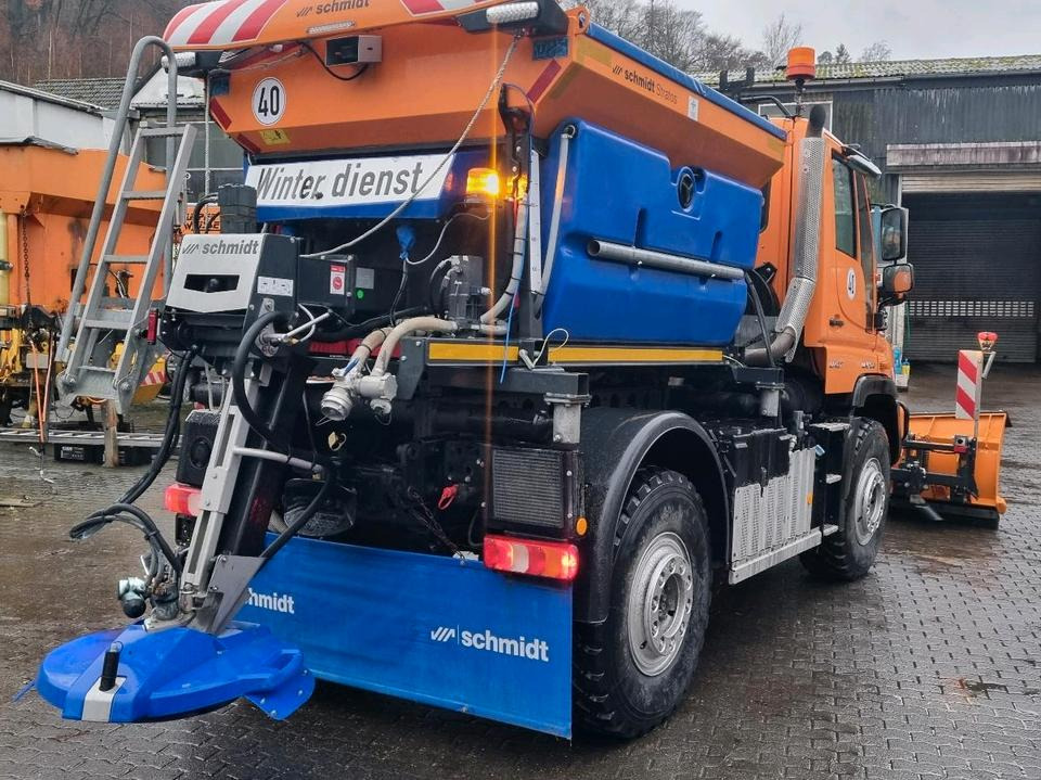 Zu vermieten Unimog 405 U427 Winterdienst Schmidt Salzstreuer 423 429 430 Mercedes Benz 318 527 Vermietung - Vozidlo na odpratávanie snehu: obrázok 3 Zu vermieten Unimog 405 U427 Winterdienst Schmidt Salzstreuer 423 429 430 Mercedes Benz 318 527 Vermietung - Vozidlo na odpratávanie snehu: obrázok 3