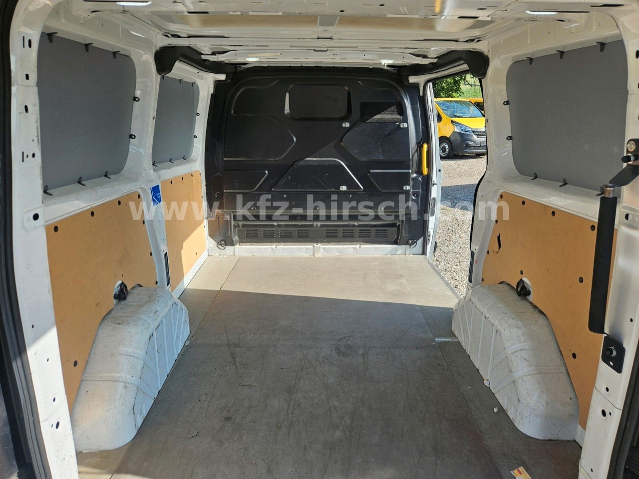 Ford Transit Custom Klima Sitzhzg Bluetooth Multi 1Hd - Furgon: obrázok 5 Ford Transit Custom Klima Sitzhzg Bluetooth Multi 1Hd - Furgon: obrázok 5