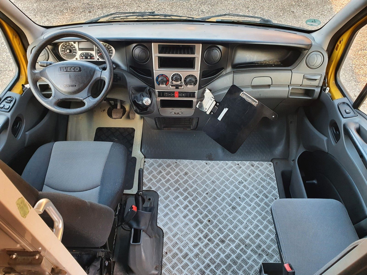 Iveco Daily Koffer Luftfeder Automatik 1.Hd. Integral - Automobil: obrázok 5 Iveco Daily Koffer Luftfeder Automatik 1.Hd. Integral - Automobil: obrázok 5