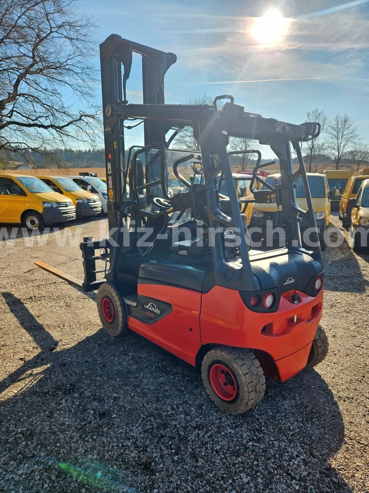 Linde E25 R Roadster , 6.880mm Hubhöhe, StVZO hydr. Zi - Elektrický vysokozdvižný vozík: obrázok 4 Linde E25 R Roadster , 6.880mm Hubhöhe, StVZO hydr. Zi - Elektrický vysokozdvižný vozík: obrázok 4