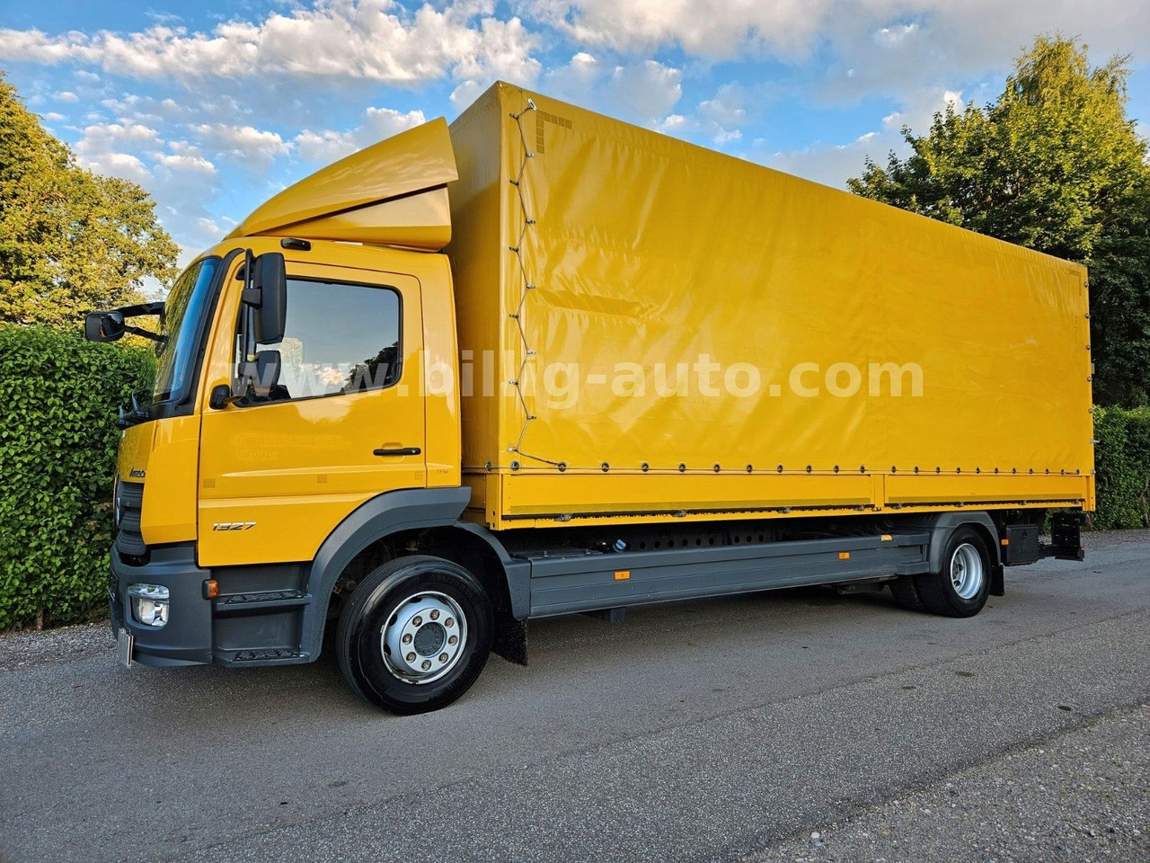 Mercedes-Benz Atego 1327 L * BREMS/SPUR-ASS*DIFF.*LBW*AHK*7.2m - Skříňový nákladní auto: obrázok 3 Mercedes-Benz Atego 1327 L * BREMS/SPUR-ASS*DIFF.*LBW*AHK*7.2m - Skříňový nákladní auto: obrázok 3