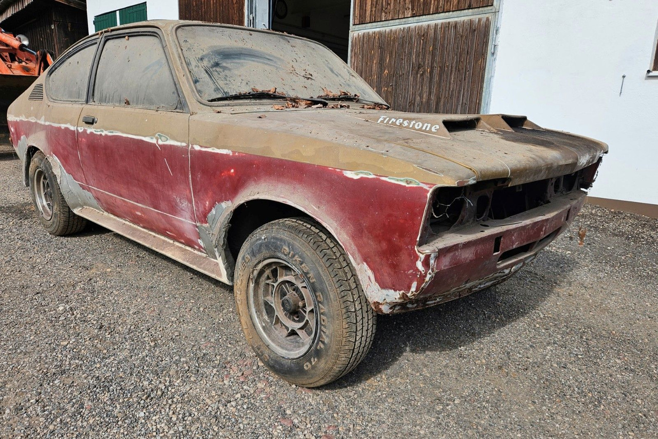 Opel Kadett C Rallye 2.0E Coupe Nr.13 Scheunenfund - Automobil: obrázok 1 Opel Kadett C Rallye 2.0E Coupe Nr.13 Scheunenfund - Automobil: obrázok 1