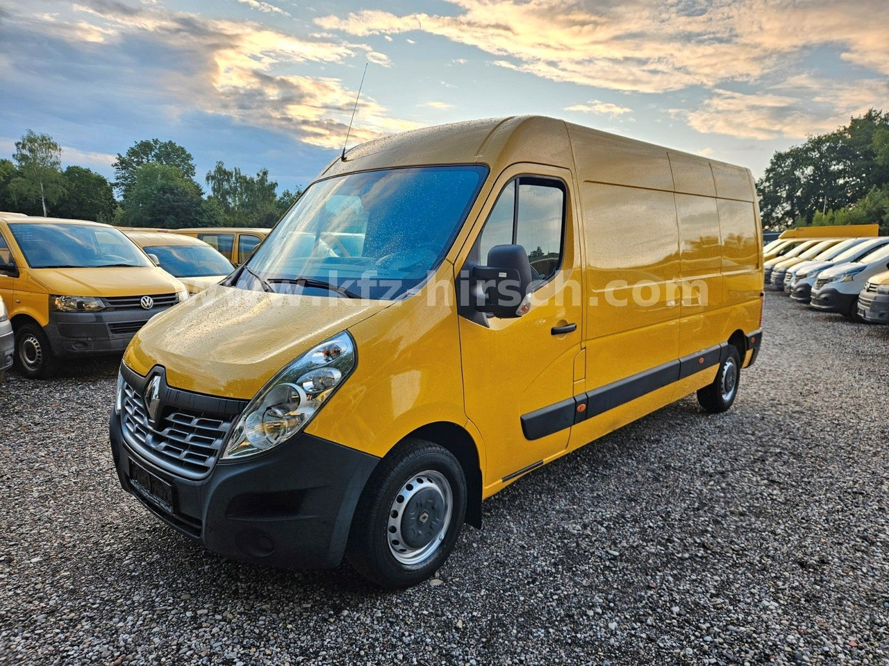 Renault Master EURO 6 *Klima*EU6*Bluetooth*Kamera*MAXI - Furgon: obrázok 4 Renault Master EURO 6 *Klima*EU6*Bluetooth*Kamera*MAXI - Furgon: obrázok 4