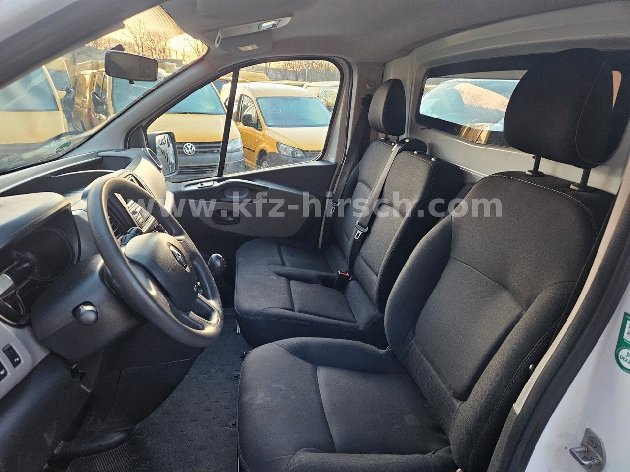 Furgon Renault Trafic Kasten L1H1 Bluetooth EURO6 Klima Komfort: obrázok 9 Furgon Renault Trafic Kasten L1H1 Bluetooth EURO6 Klima Komfort: obrázok 9