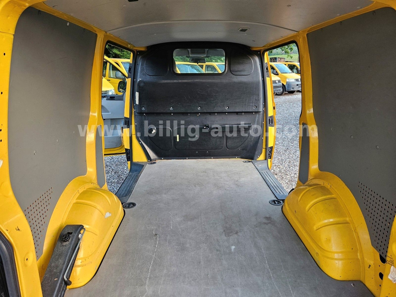 Volkswagen T5 Transporter 2.0TDI *2xSchiebetüre*Scheckheft - Malá dodávka: obrázok 3 Volkswagen T5 Transporter 2.0TDI *2xSchiebetüre*Scheckheft - Malá dodávka: obrázok 3