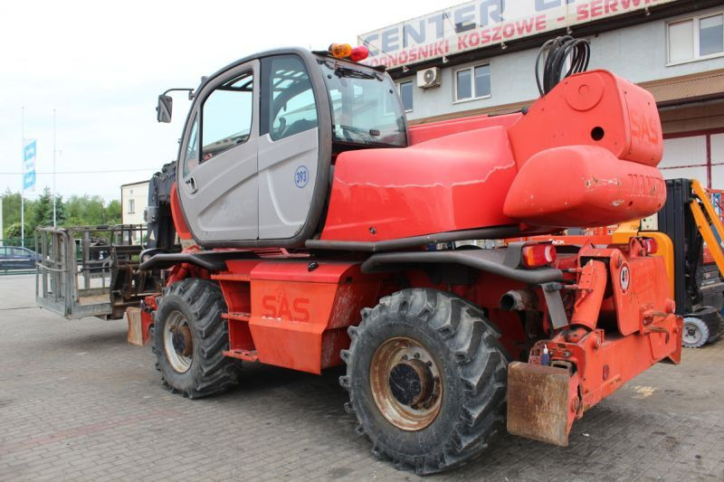 Manitou MRT 2150 Privilege Ładowarka 4x4 obrotowa teleskopowa 21 m telehandler rotating - Teleskopický nakladač: obrázok 5 Manitou MRT 2150 Privilege Ładowarka 4x4 obrotowa teleskopowa 21 m telehandler rotating - Teleskopický nakladač: obrázok 5