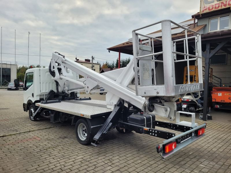 Nissan Cabstar NT400 podnośnik koszowy 20 m Multitel HX195 bucket truck boom lift - Automobilová plošina: obrázok 5 Nissan Cabstar NT400 podnośnik koszowy 20 m Multitel HX195 bucket truck boom lift - Automobilová plošina: obrázok 5