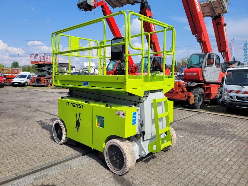 Podnośnik nożycowy samojezdny elektryczny 14 m Iteco IT 12151 - Samohybná plošiny: obrázok 2 Podnośnik nożycowy samojezdny elektryczny 14 m Iteco IT 12151 - Samohybná plošiny: obrázok 2