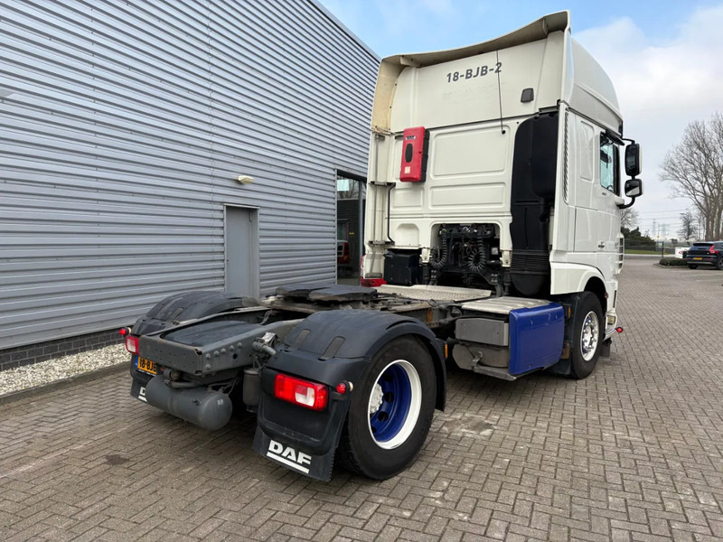 DAF XF 460 4x2 / APK - TUV JANUARI 2026 / HOLLAND TRUCK / ADR KLASSE I II III / 2 BEDS / - Ťahač: obrázok 4 DAF XF 460 4x2 / APK - TUV JANUARI 2026 / HOLLAND TRUCK / ADR KLASSE I II III / 2 BEDS / - Ťahač: obrázok 4