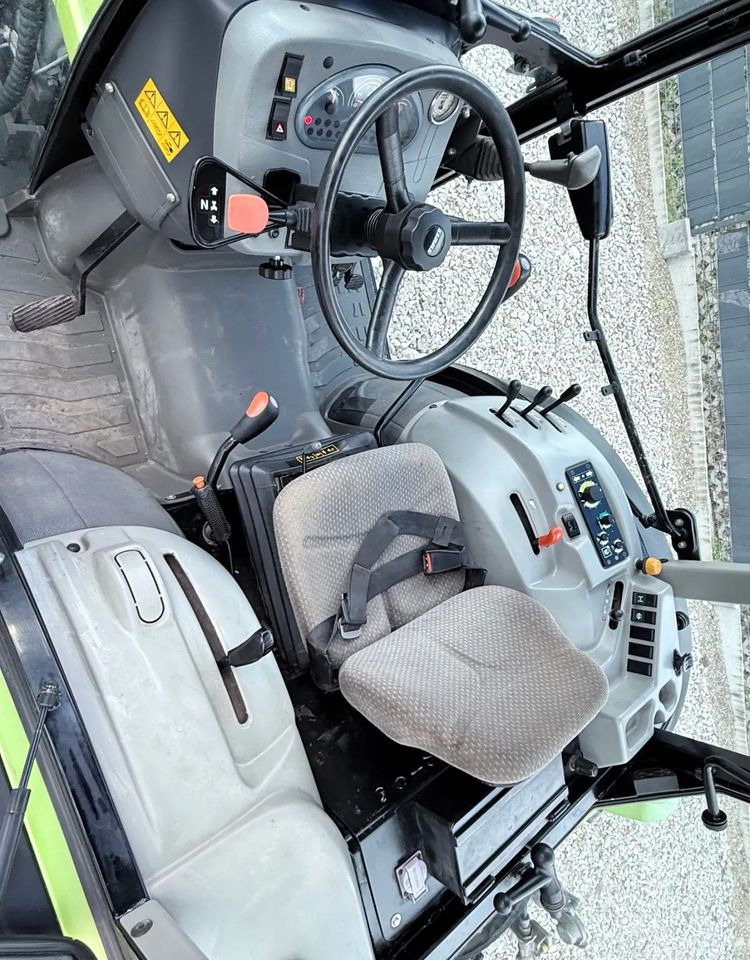 Traktor Claas * Ciągnik Traktor CLAAS 240 F NEXOS * 4x4 * Sadowniczy * Tur MX F304 * TUZ * Wałek WOM: obrázok 13 Traktor Claas * Ciągnik Traktor CLAAS 240 F NEXOS * 4x4 * Sadowniczy * Tur MX F304 * TUZ * Wałek WOM: obrázok 13