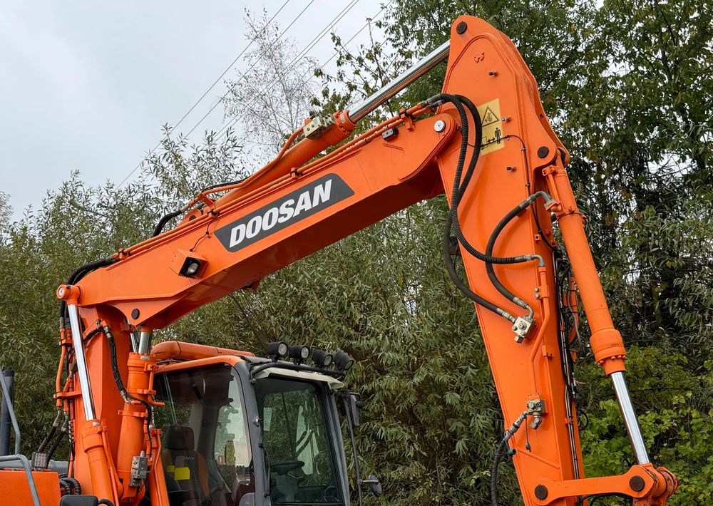Kolesové rýpadlo Doosan * DOOSAN DX160W *ROTOTILT* GPS 2D Leica * Sprowadzona * Stan Perfekcyjny * Koparka Kołowa *: obrázok 7 Kolesové rýpadlo Doosan * DOOSAN DX160W *ROTOTILT* GPS 2D Leica * Sprowadzona * Stan Perfekcyjny * Koparka Kołowa *: obrázok 7
