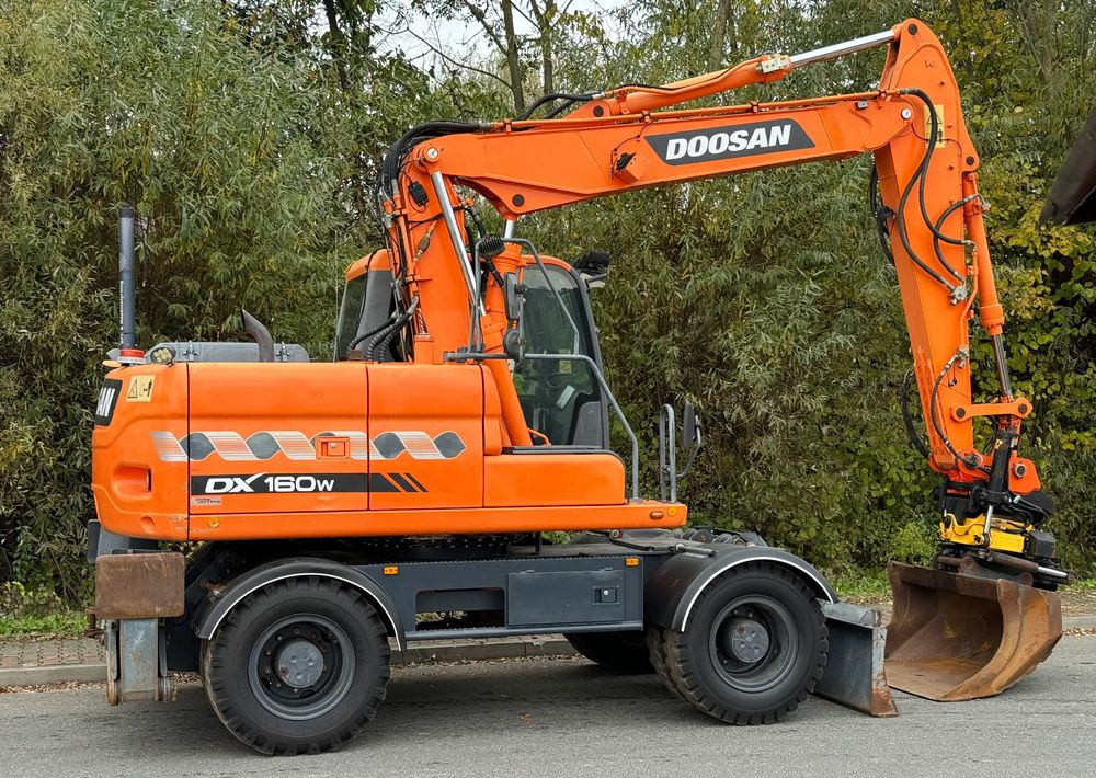 Kolesové rýpadlo Doosan * DOOSAN DX160W *ROTOTILT* GPS 2D Leica * Sprowadzona * Stan Perfekcyjny * Koparka Kołowa *: obrázok 10 Kolesové rýpadlo Doosan * DOOSAN DX160W *ROTOTILT* GPS 2D Leica * Sprowadzona * Stan Perfekcyjny * Koparka Kołowa *: obrázok 10