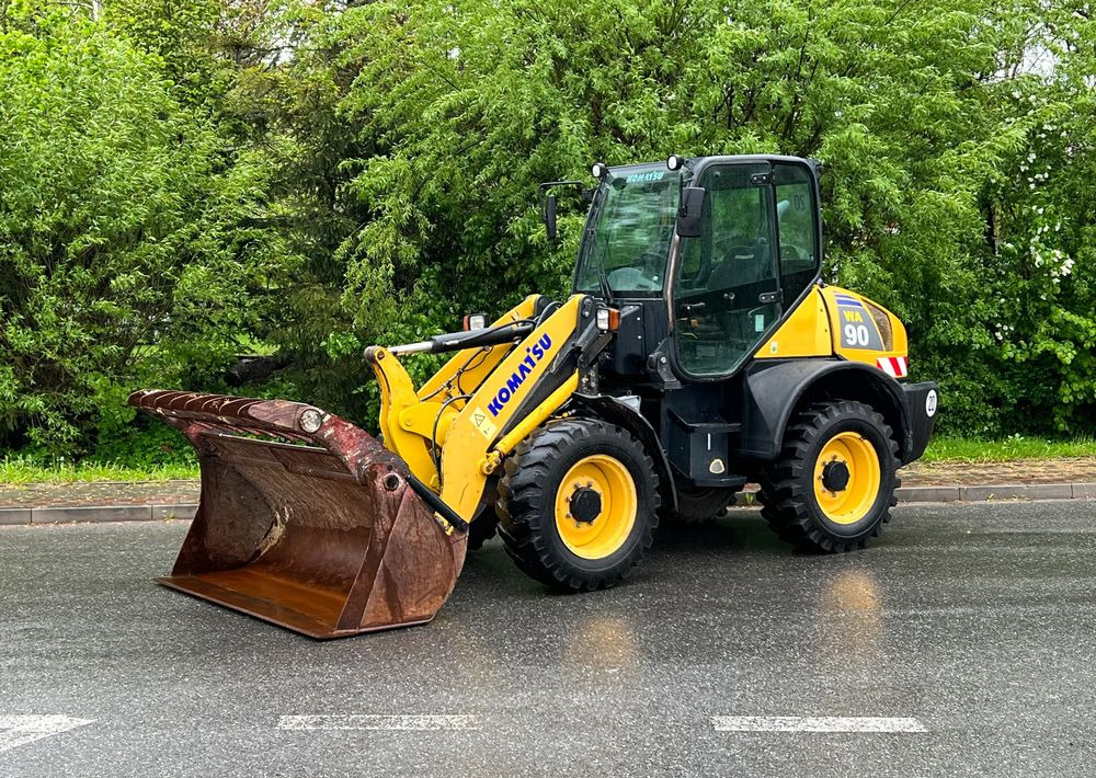 Komatsu Ładowarka KOMATSU WA 90 STAN IDEALNY - Kolesový nakladač: obrázok 1 Komatsu Ładowarka KOMATSU WA 90 STAN IDEALNY - Kolesový nakladač: obrázok 1