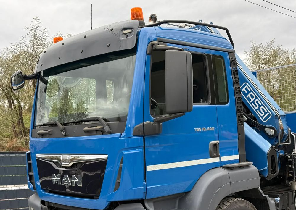MAN * MAN 18.440 TGS * 4x4 * HDS Fassi F215 * Sprowadzony * 95 000 KM ! * Stan Jak Nowy - Valníkový/ Plošinový nákladný automobil, Auto s hydraulickou rukou: obrázok 4 MAN * MAN 18.440 TGS * 4x4 * HDS Fassi F215 * Sprowadzony * 95 000 KM ! * Stan Jak Nowy - Valníkový/ Plošinový nákladný automobil, Auto s hydraulickou rukou: obrázok 4