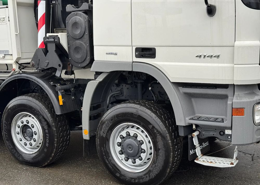 Mercedes-Benz * Mercedes 8x6 Actros 4144 * HDS Palfinger 150002 + FLY JIB PJ 170 * Dźwig * 40 TON * Wyciągarka * 35 Metrów * Kosz * - Valníkový/ Plošinový nákladný automobil, Auto s hydraulickou rukou: obrázok 5 Mercedes-Benz * Mercedes 8x6 Actros 4144 * HDS Palfinger 150002 + FLY JIB PJ 170 * Dźwig * 40 TON * Wyciągarka * 35 Metrów * Kosz * - Valníkový/ Plošinový nákladný automobil, Auto s hydraulickou rukou: obrázok 5