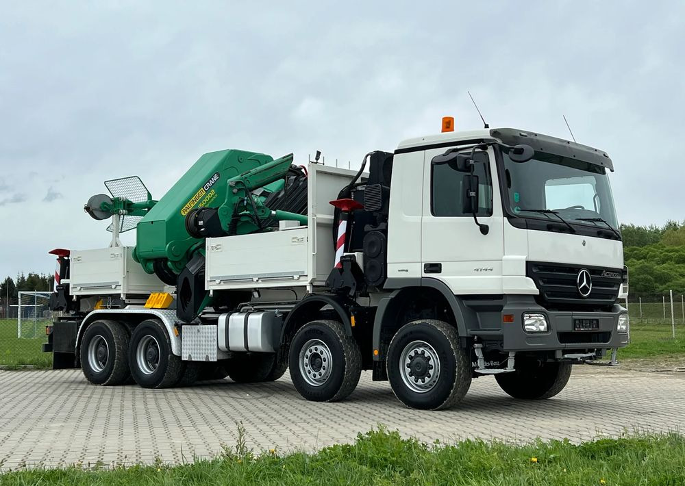 Mercedes-Benz * Mercedes 8x6 Actros 4144 * HDS Palfinger 150002 + FLY JIB PJ 170 * Dźwig * 40 TON * Wyciągarka * 35 Metrów * Kosz * - Auto s hydraulickou rukou: obrázok 1 Mercedes-Benz * Mercedes 8x6 Actros 4144 * HDS Palfinger 150002 + FLY JIB PJ 170 * Dźwig * 40 TON * Wyciągarka * 35 Metrów * Kosz * - Auto s hydraulickou rukou: obrázok 1