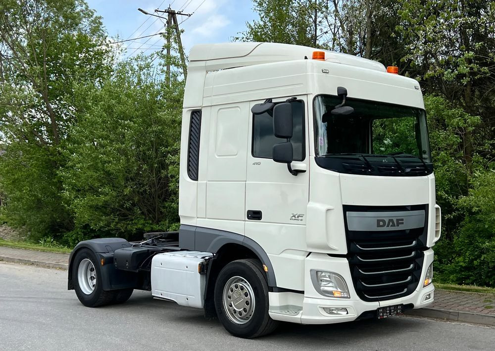 DAF * DAF XF 106 * SPROWADZONY * SUPER STAN CIĄGNIK SIODŁOWY Euro 6 - Ťahač: obrázok 1 DAF * DAF XF 106 * SPROWADZONY * SUPER STAN CIĄGNIK SIODŁOWY Euro 6 - Ťahač: obrázok 1