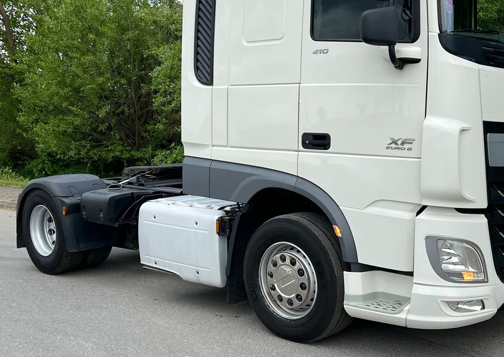 DAF * DAF XF 106 * SPROWADZONY * SUPER STAN CIĄGNIK SIODŁOWY Euro 6 - Ťahač: obrázok 4 DAF * DAF XF 106 * SPROWADZONY * SUPER STAN CIĄGNIK SIODŁOWY Euro 6 - Ťahač: obrázok 4