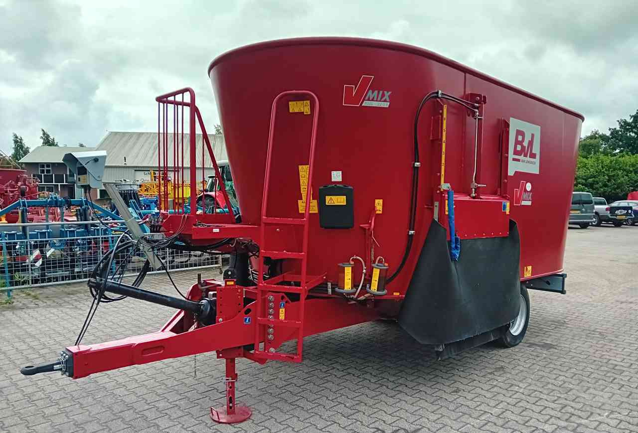 BVL V-Mix Plus 22-2S Voermengwagen Voermachines - Kŕmny voz: obrázok 1 BVL V-Mix Plus 22-2S Voermengwagen Voermachines - Kŕmny voz: obrázok 1