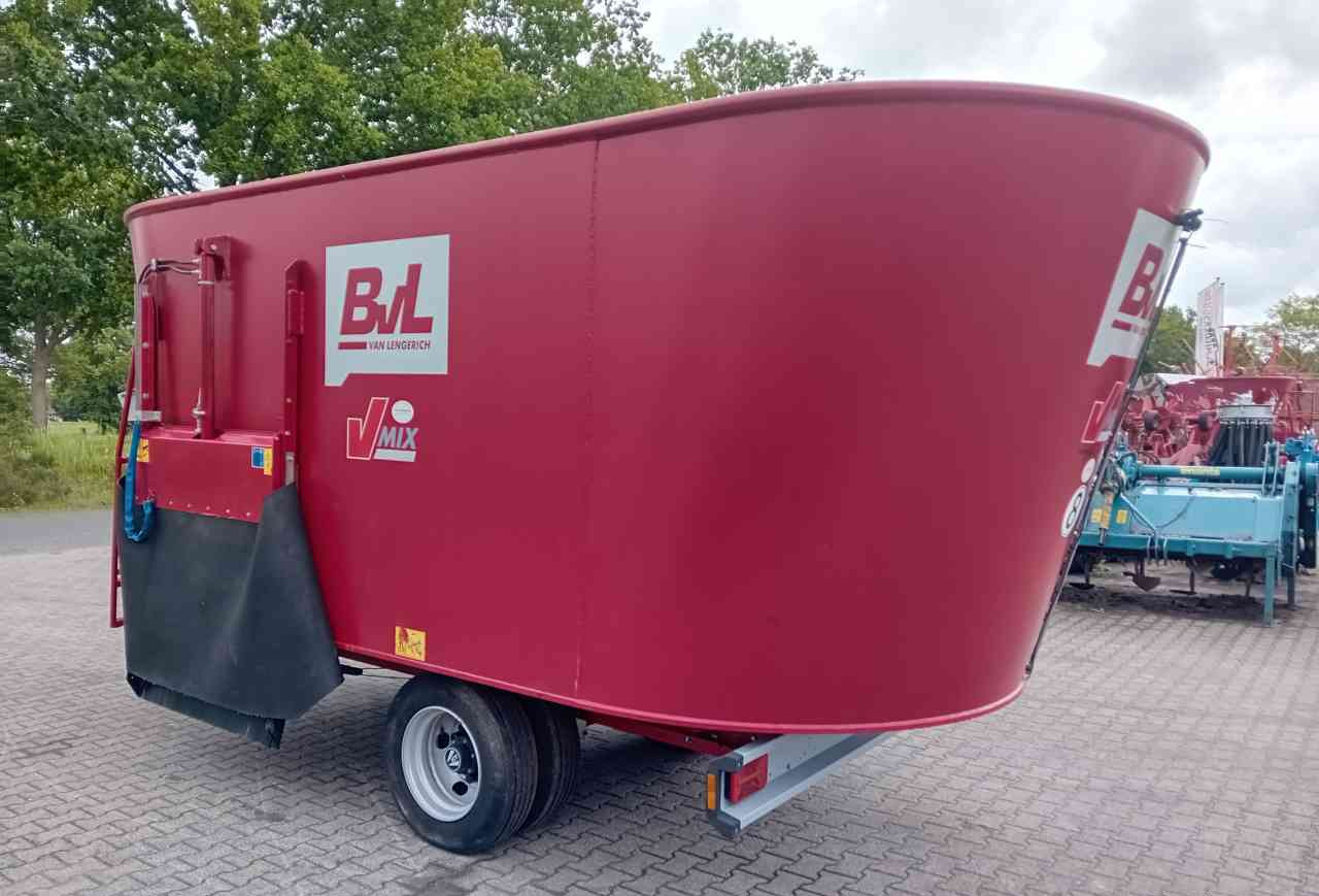 BVL V-Mix Plus 22-2S Voermengwagen Voermachines - Kŕmny voz: obrázok 3 BVL V-Mix Plus 22-2S Voermengwagen Voermachines - Kŕmny voz: obrázok 3