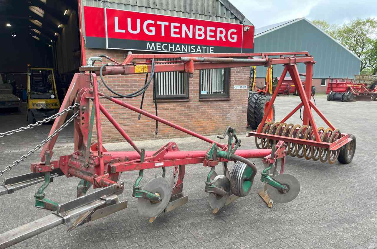 Kverneland 4 schaar ploeg + Evers vorenpakker grondbewerking - Pluh: obrázok 2 Kverneland 4 schaar ploeg + Evers vorenpakker grondbewerking - Pluh: obrázok 2