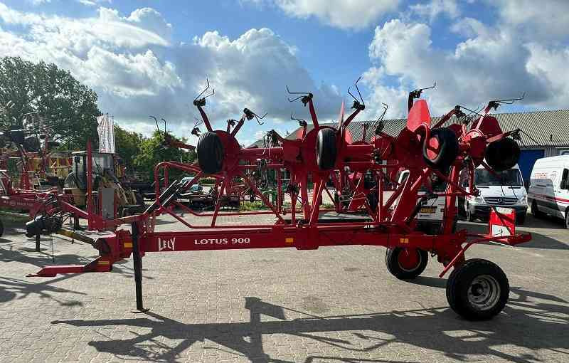 Lely Lotus 900 - Obracač sena: obrázok 1 Lely Lotus 900 - Obracač sena: obrázok 1