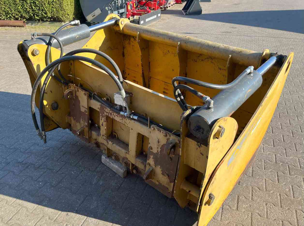 Mammut Kuilhapper Euro aansluiting voermachines - Stroj na silážovanie: obrázok 5 Mammut Kuilhapper Euro aansluiting voermachines - Stroj na silážovanie: obrázok 5