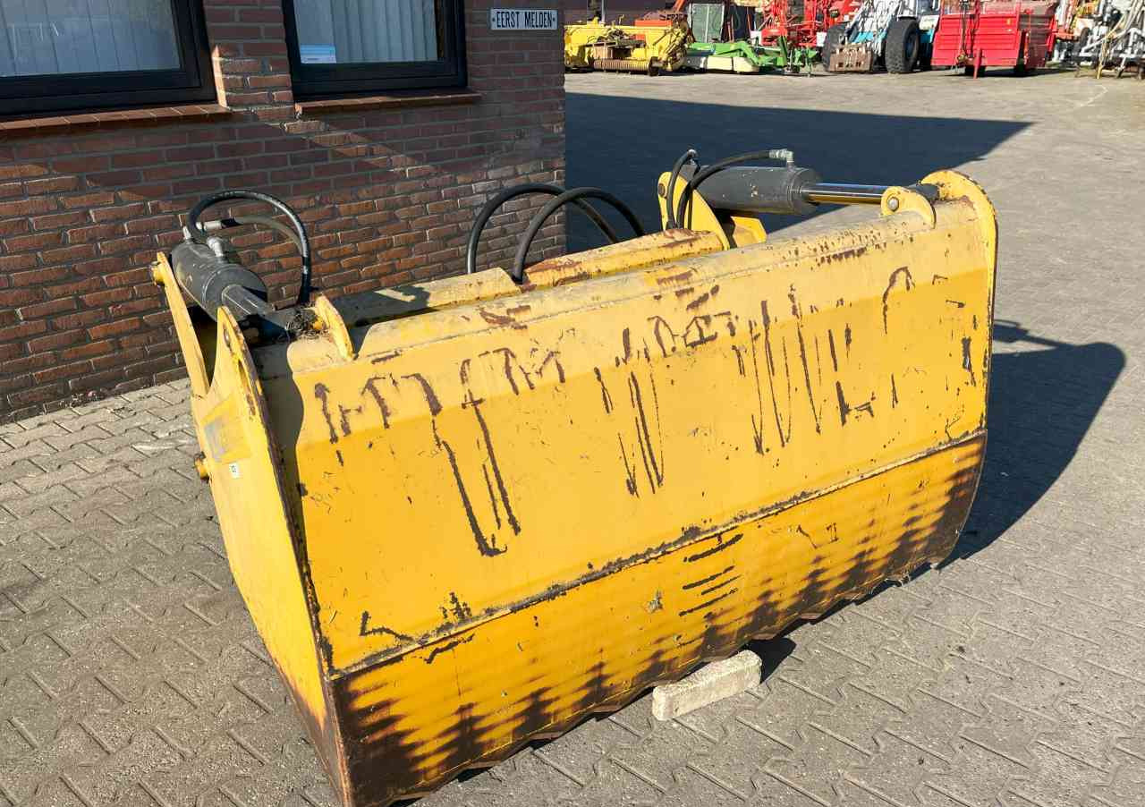 Mammut Kuilhapper Euro aansluiting voermachines - Stroj na silážovanie: obrázok 3 Mammut Kuilhapper Euro aansluiting voermachines - Stroj na silážovanie: obrázok 3