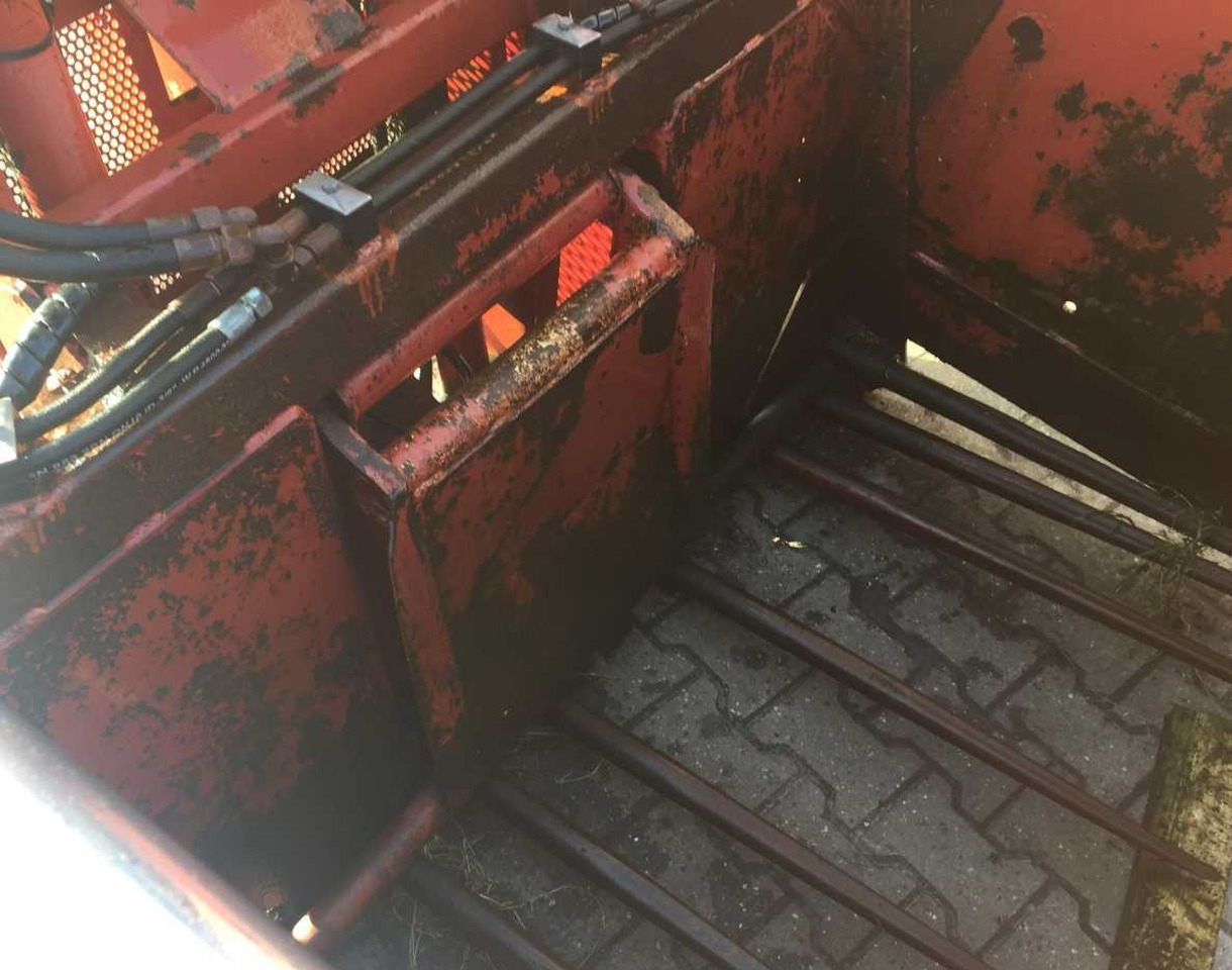 Strautmann Silozanger Kuilhapper voermachines - Stroj na silážovanie: obrázok 3 Strautmann Silozanger Kuilhapper voermachines - Stroj na silážovanie: obrázok 3