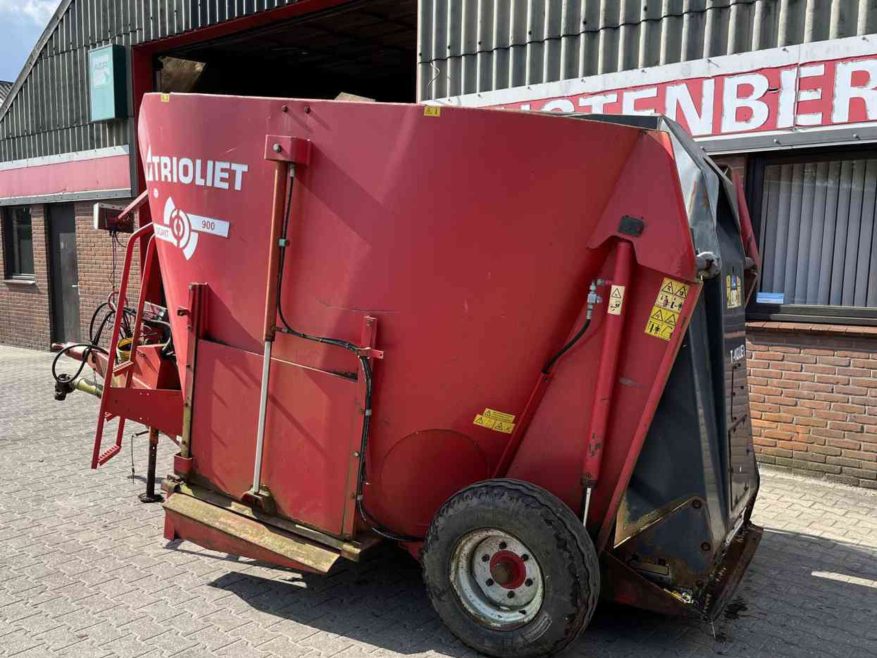 Trioliet Gigant 900 voermengwagen zelfladend Voermachines - Kŕmny voz: obrázok 2 Trioliet Gigant 900 voermengwagen zelfladend Voermachines - Kŕmny voz: obrázok 2