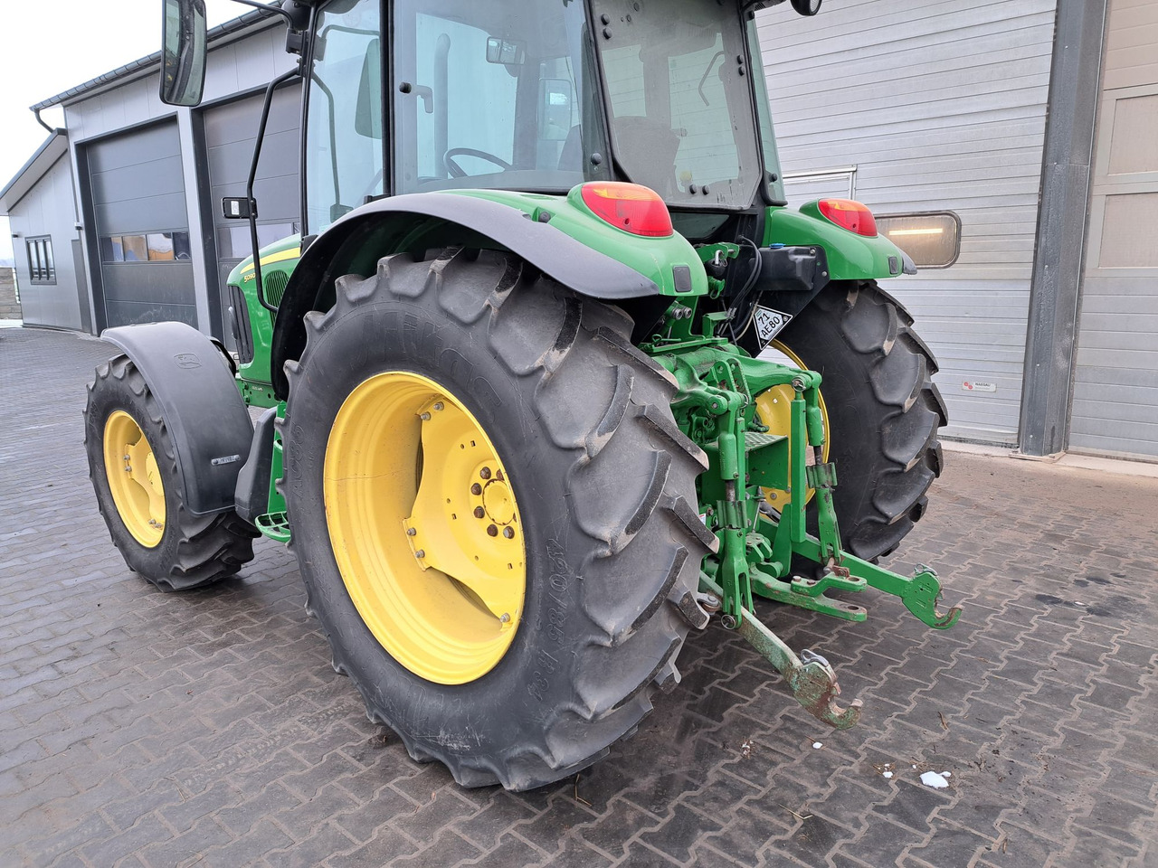 Ciągnik John Deere 5090m - Traktor: obrázok 2 Ciągnik John Deere 5090m - Traktor: obrázok 2