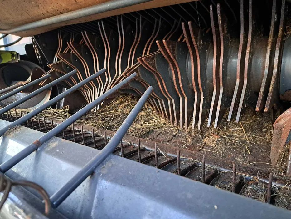 Claas Variant 385 Roto Cut - Lis na okrúhle balíky: obrázok 4 Claas Variant 385 Roto Cut - Lis na okrúhle balíky: obrázok 4