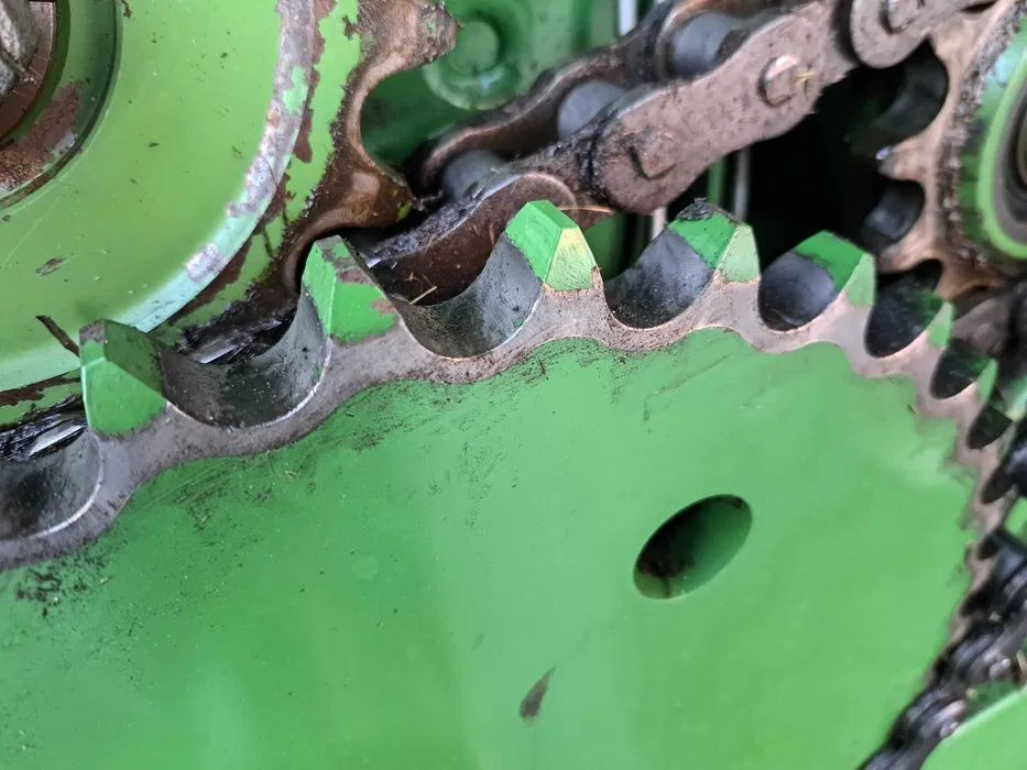 Mchale 5400C - Lis na okrúhle balíky: obrázok 5 Mchale 5400C - Lis na okrúhle balíky: obrázok 5