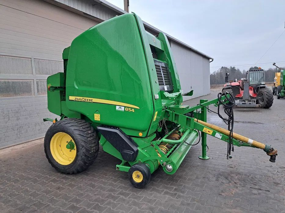 Prasa rolująca John Deere 854 - Lis na okrúhle balíky: obrázok 2 Prasa rolująca John Deere 854 - Lis na okrúhle balíky: obrázok 2