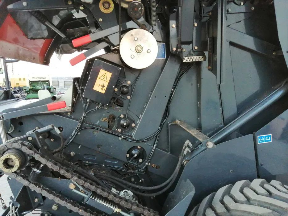 Leasing Prasa rolująca Kuhn 3130 Power track 2017r. Prasa rolująca Kuhn 3130 Power track 2017r.: obrázok 6 Leasing Prasa rolująca Kuhn 3130 Power track 2017r. Prasa rolująca Kuhn 3130 Power track 2017r.: obrázok 6