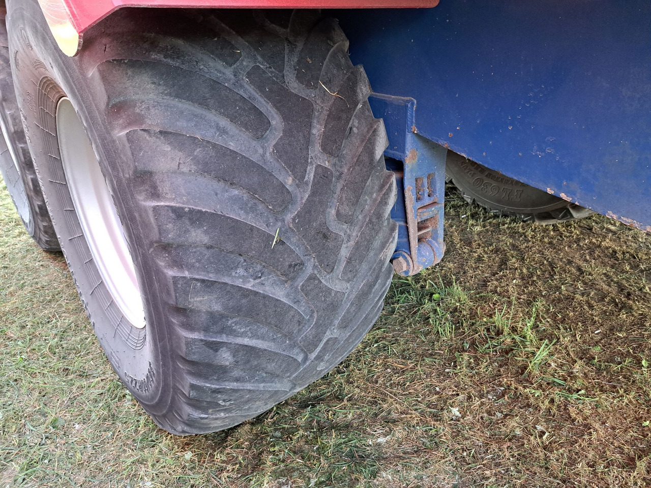 Przyczepa skorupowa Marshall 15 ton - Poľnohospodársky príves: obrázok 4 Przyczepa skorupowa Marshall 15 ton - Poľnohospodársky príves: obrázok 4