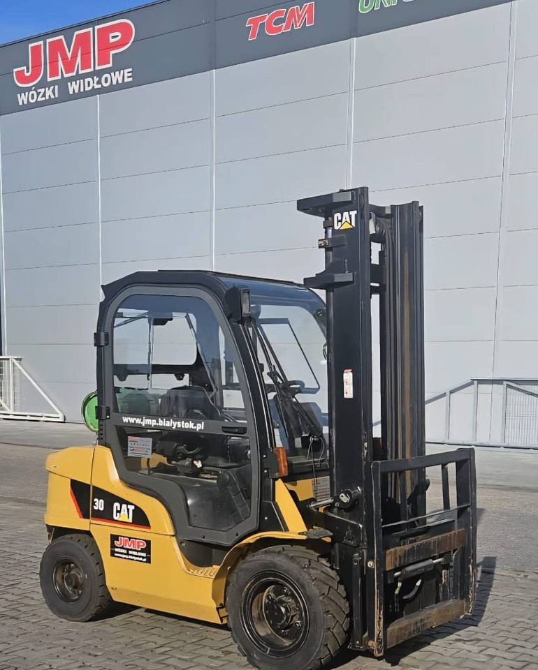 CAT GP 30 N - Plynový vysokozdvižný vozík: obrázok 2 CAT GP 30 N - Plynový vysokozdvižný vozík: obrázok 2